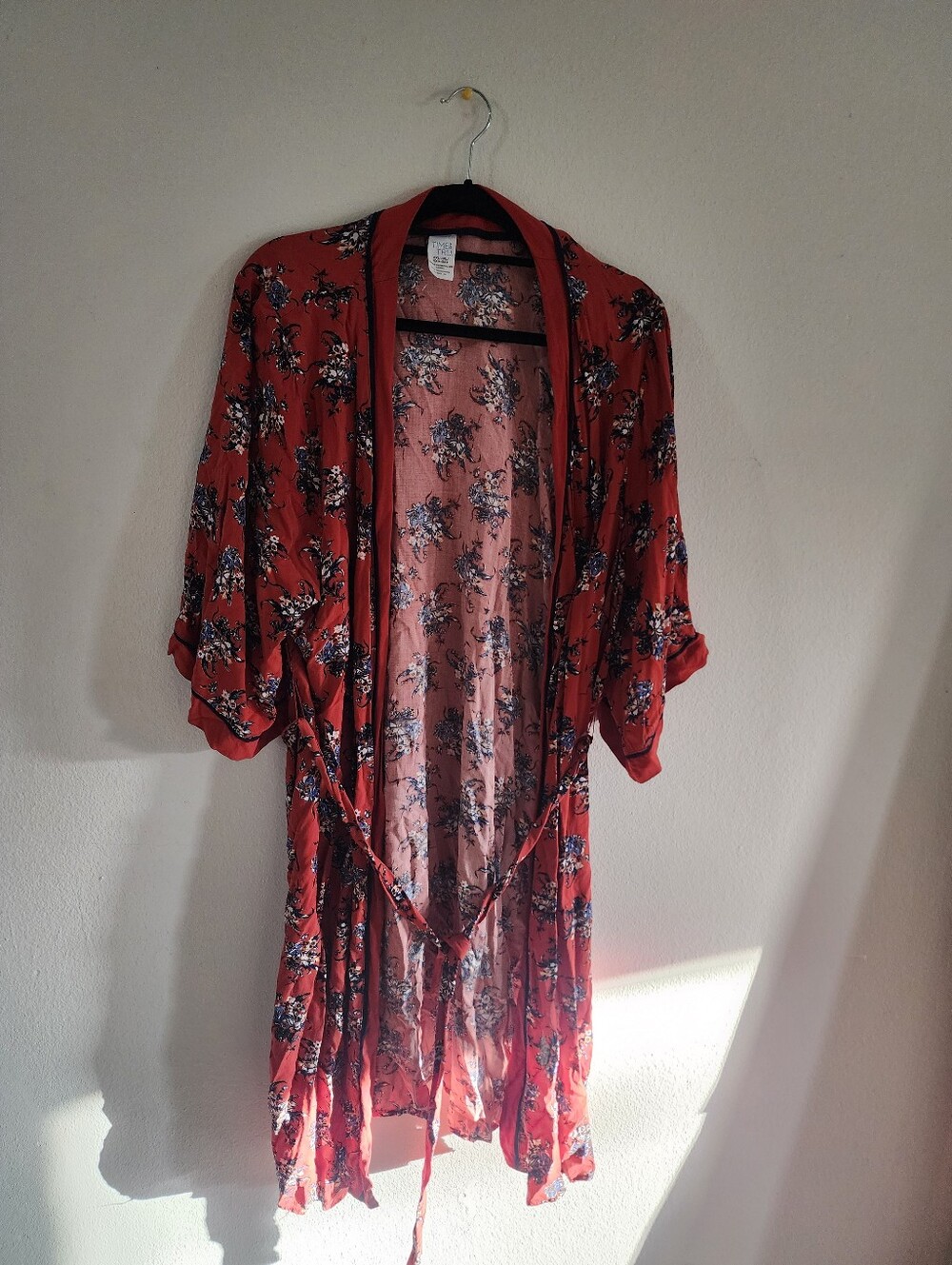 Time and Tru Red Floral Satin Kimono Robe